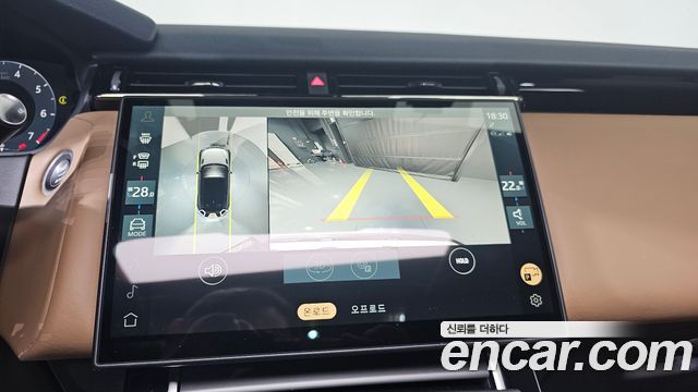 Land Rover Range Rover Velar 2025 — photo 15