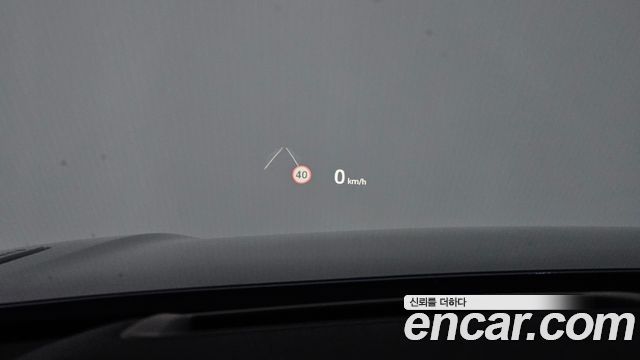 Land Rover Range Rover Velar 2025 — photo 17