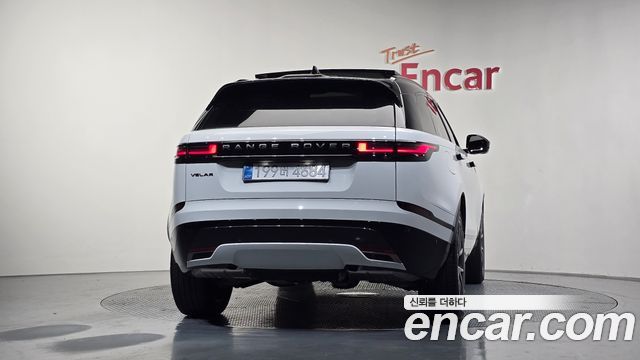 Land Rover Range Rover Velar 2025 — photo 4