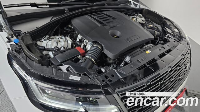 Land Rover Range Rover Velar 2025 — photo 6
