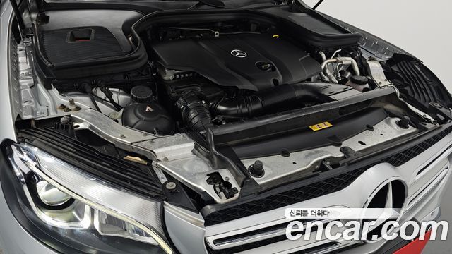 Mercedes-Benz GLC-Class 2018 — photo 6