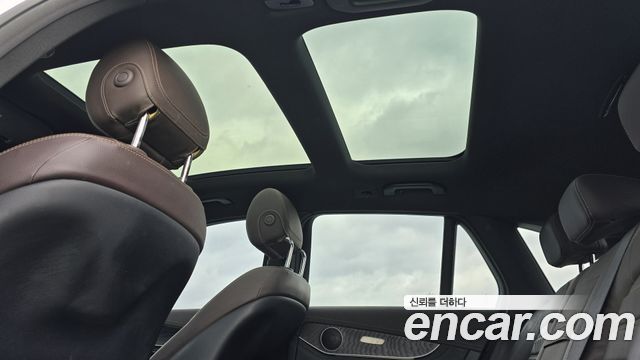 Mercedes-Benz GLC-Class 2018 — photo 22