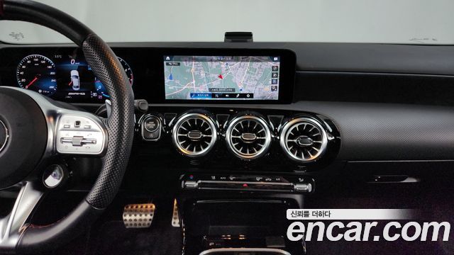 Mercedes-Benz A-Class 2022 — photo 14