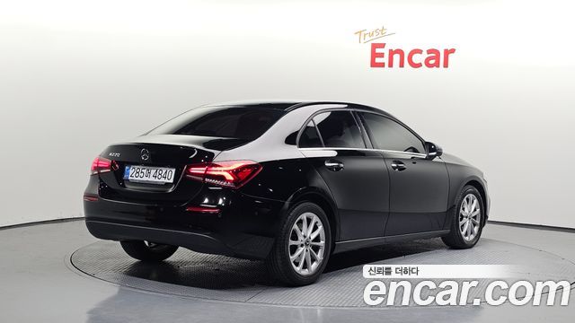 Mercedes-Benz A-Class 2020 — photo 2