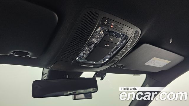 Mercedes-Benz A-Class 2020 — photo 19
