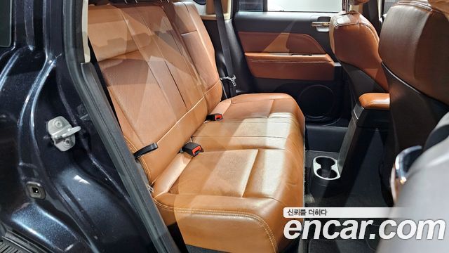 Jeep Compass 2016 — photo 12