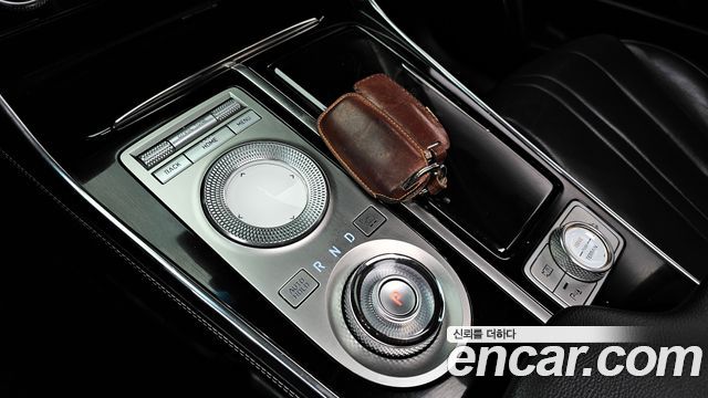 Genesis GV80 2020 — photo 9