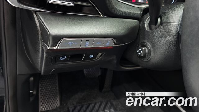 Genesis GV80 2020 — photo 16