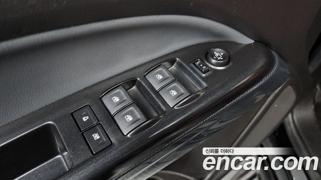 Chevrolet Korea Colorado 2021 — photo 14