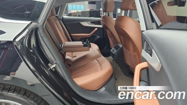 Audi A5 2023 — photo 12