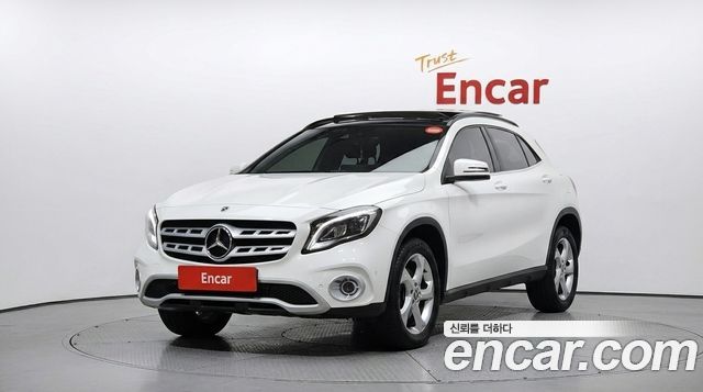Mercedes-Benz GLA-Class 2019 — photo 1