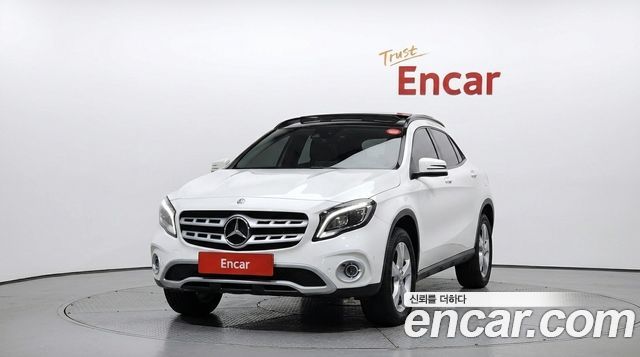 Mercedes-Benz GLA-Class 2019 — photo 3