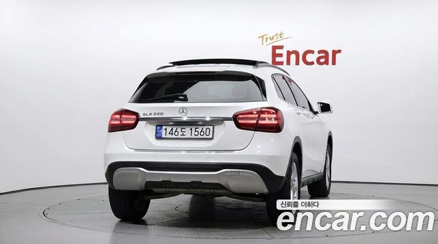 Mercedes-Benz GLA-Class 2019 — photo 4