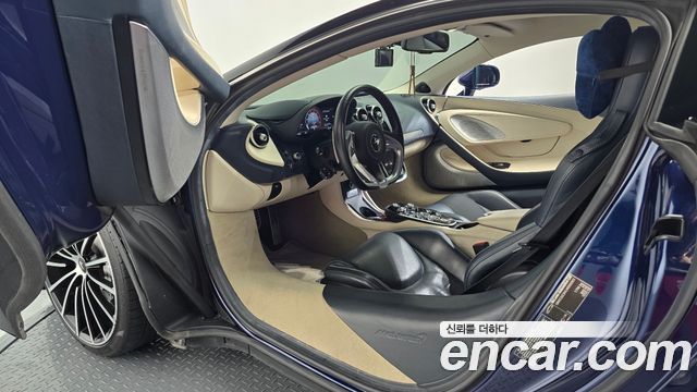 Mclaren GT 2020 — photo 10
