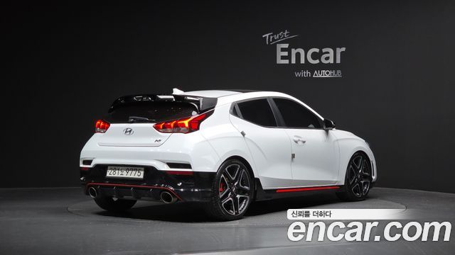 Hyundai Veloster 2022 — photo 2