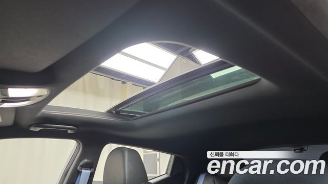 Hyundai Veloster 2022 — photo 19