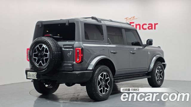 Ford Bronco 2023 — photo 2