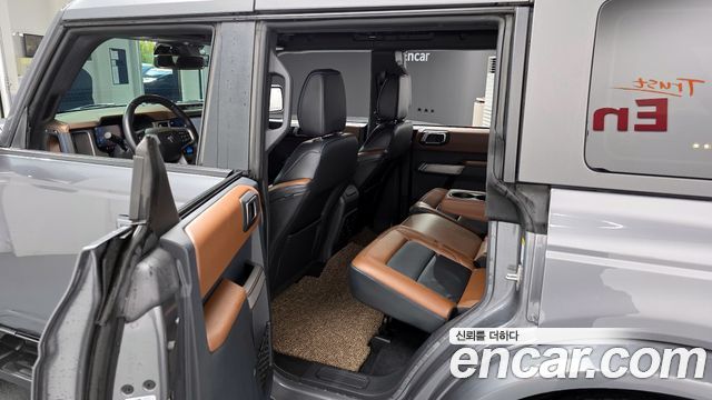 Ford Bronco 2023 — photo 11