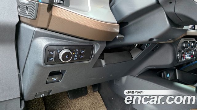 Ford Bronco 2023 — photo 14