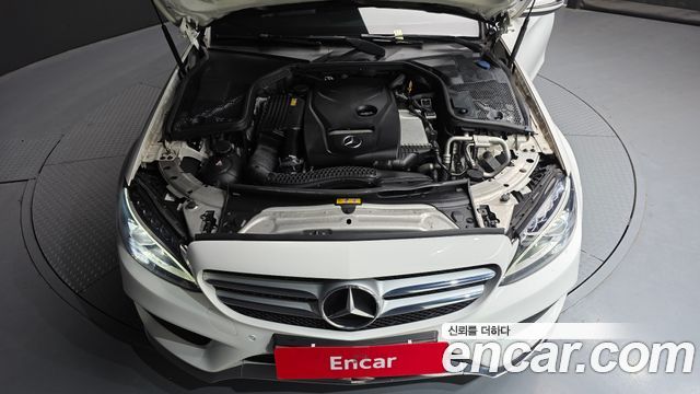 Mercedes-Benz C-Class 2017 — photo 6