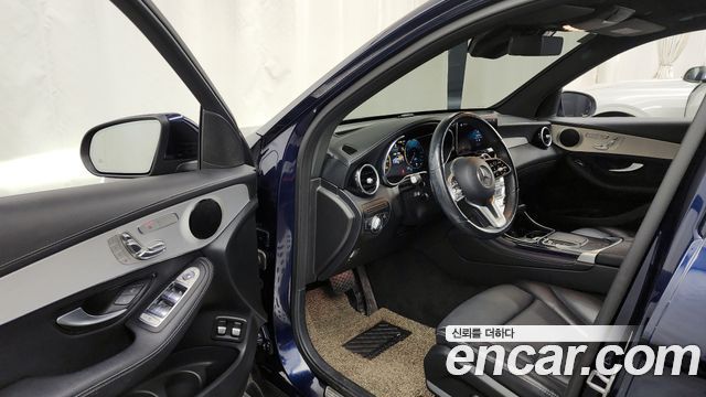 Mercedes-Benz GLC-Class 2021 — photo 10