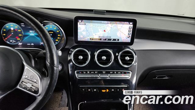 Mercedes-Benz GLC-Class 2021 — photo 14