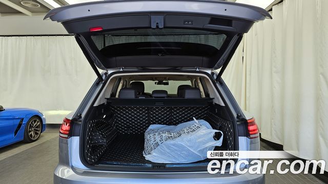 Volkswagen Touareg 2021 — photo 20