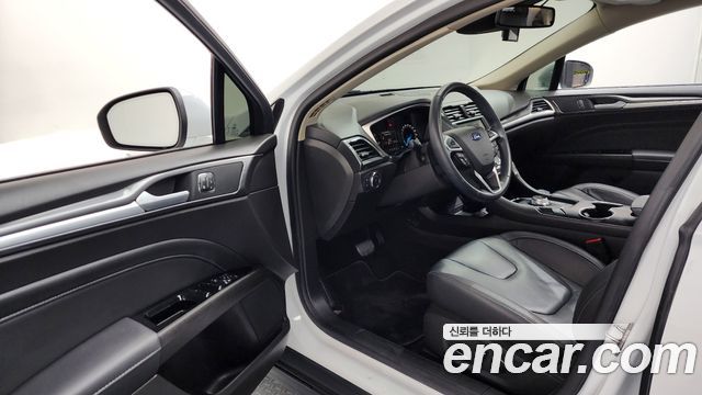 Ford Mondeo 2020 — photo 10