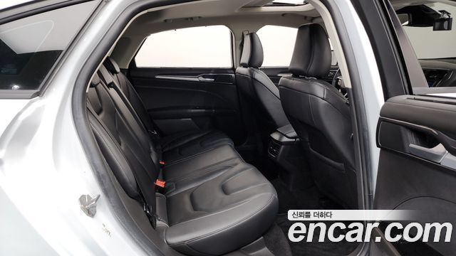 Ford Mondeo 2020 — photo 12