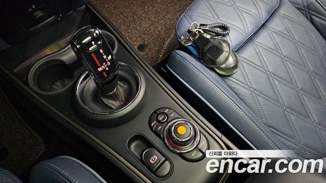 Mini Countryman 2021 — photo 9