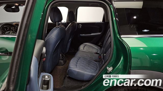 Mini Countryman 2021 — photo 11