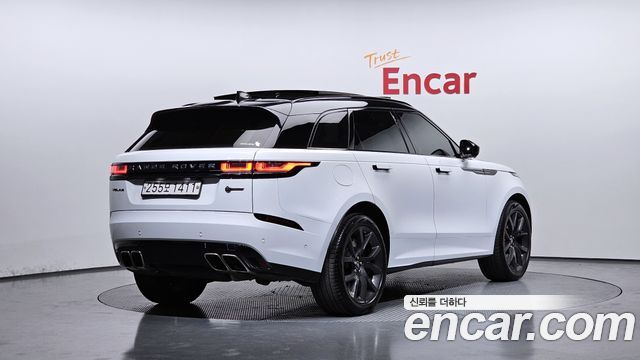 Land Rover Range Rover Velar 2019 — photo 2