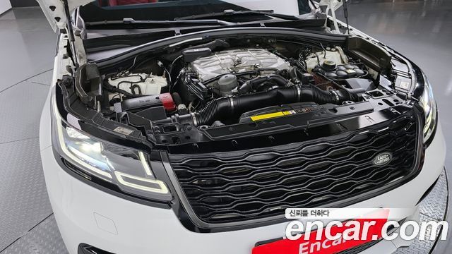 Land Rover Range Rover Velar 2019 — photo 6