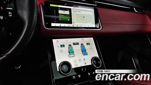 Land Rover Range Rover Velar 2019 — photo 14