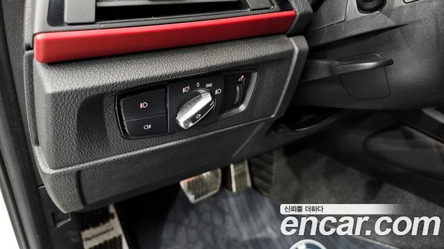 BMW 1-Series 2016 — photo 16