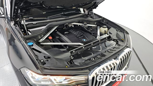 BMW X7 2021 — photo 6