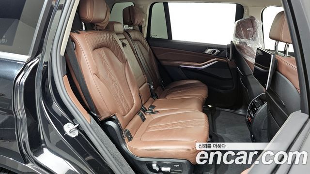 BMW X7 2021 — photo 12
