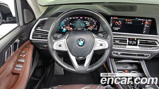 BMW X7 2021 — photo 13