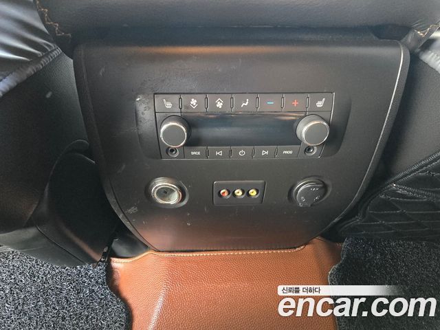 Hummer H2 2008 — photo 11