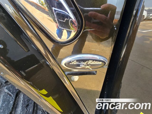 Hummer H2 2008 — photo 19