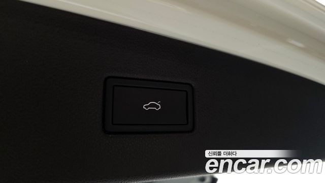 Volkswagen Tiguan 2021 — photo 20