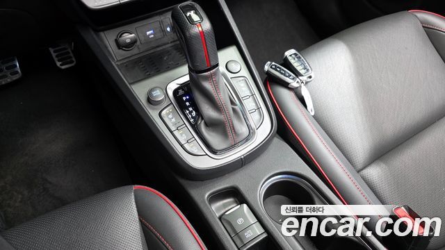 Hyundai Kona 2021 — photo 9
