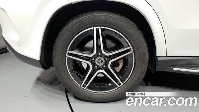 Mercedes-Benz GLE-Class 2021 — photo 5