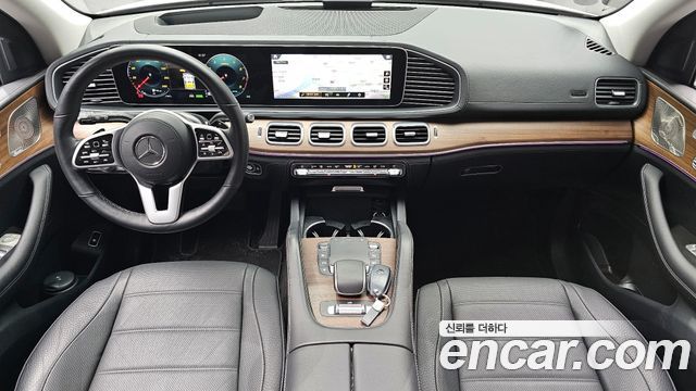 Mercedes-Benz GLE-Class 2021 — photo 7