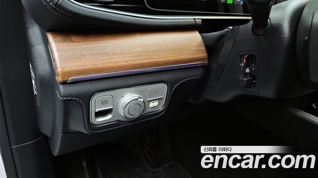 Mercedes-Benz GLE-Class 2021 — photo 14