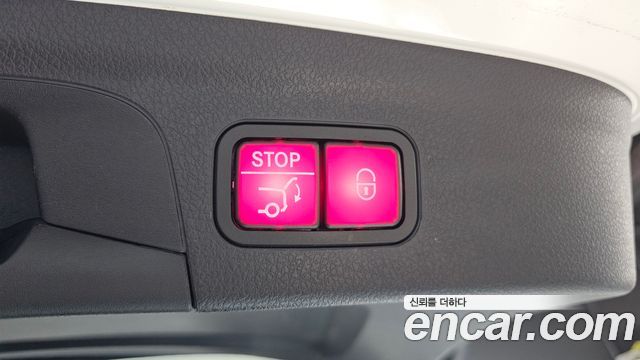 Mercedes-Benz GLE-Class 2021 — photo 18