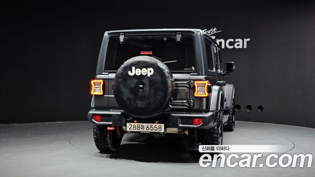 Jeep Wrangler 2021 — photo 4