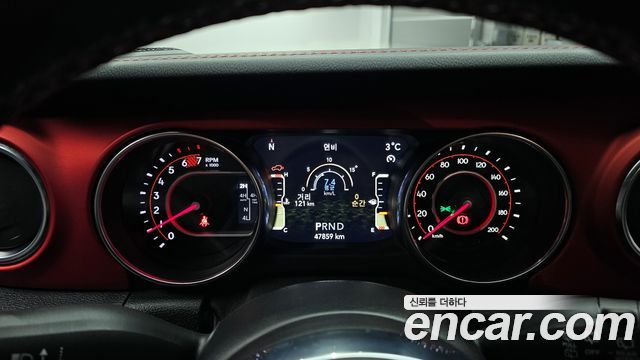 Jeep Wrangler 2021 — photo 8