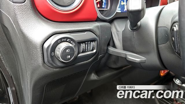 Jeep Wrangler 2021 — photo 15