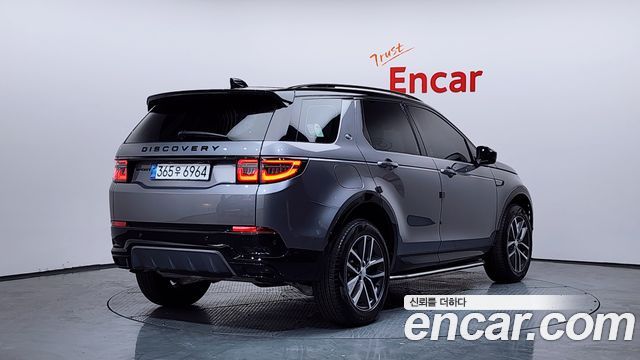 Land Rover Discovery Sport 2025 — photo 2